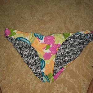 Reversible rip curl bottoms